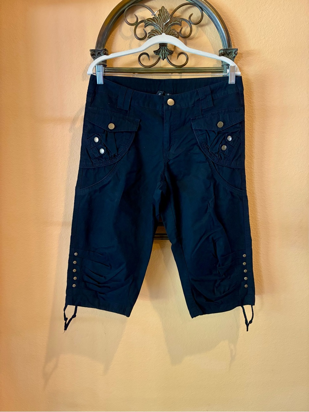 AZI Jeans Capris Pants